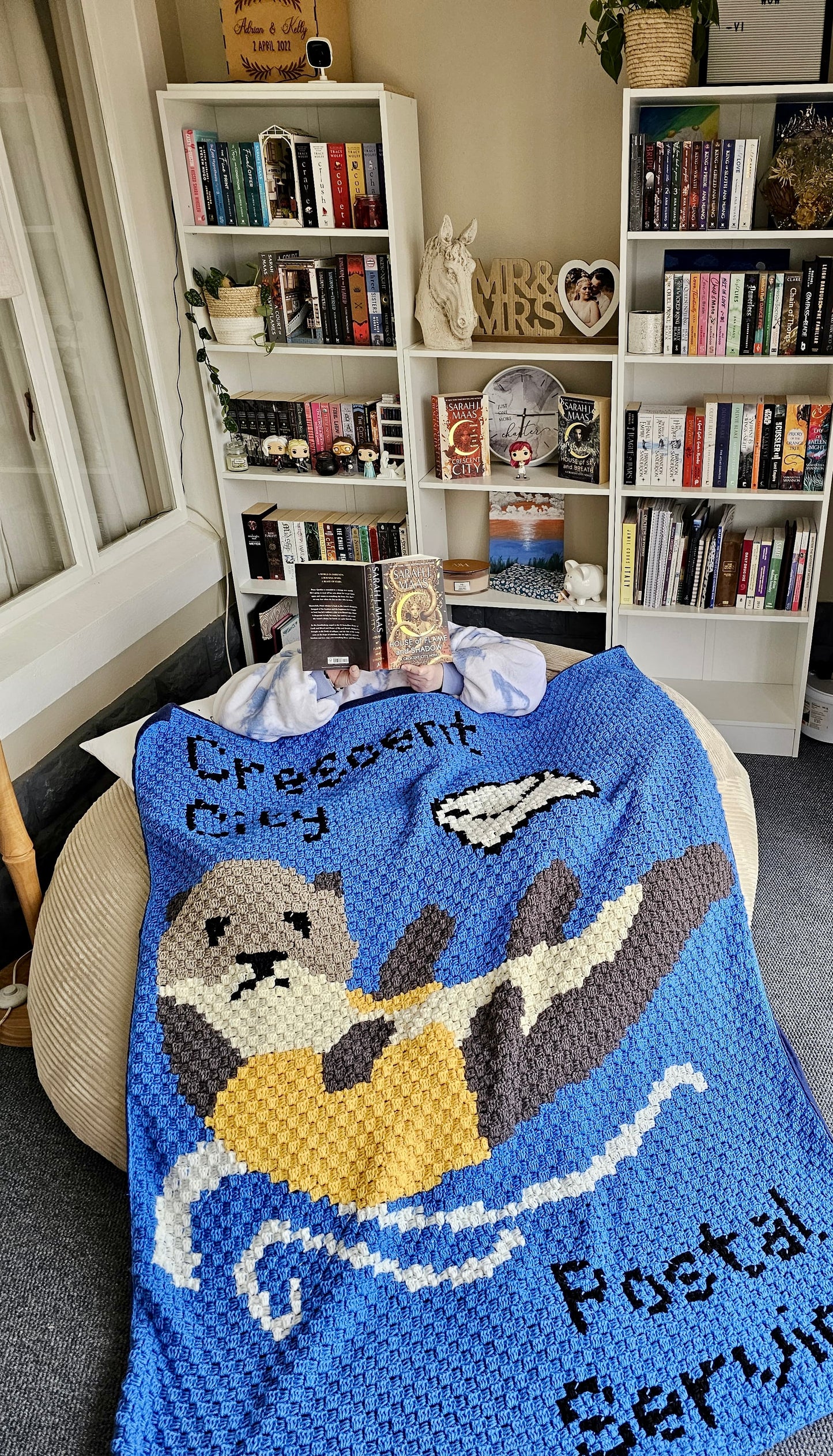 Crescent City Postal Service Otter C2C Crochet Pattern