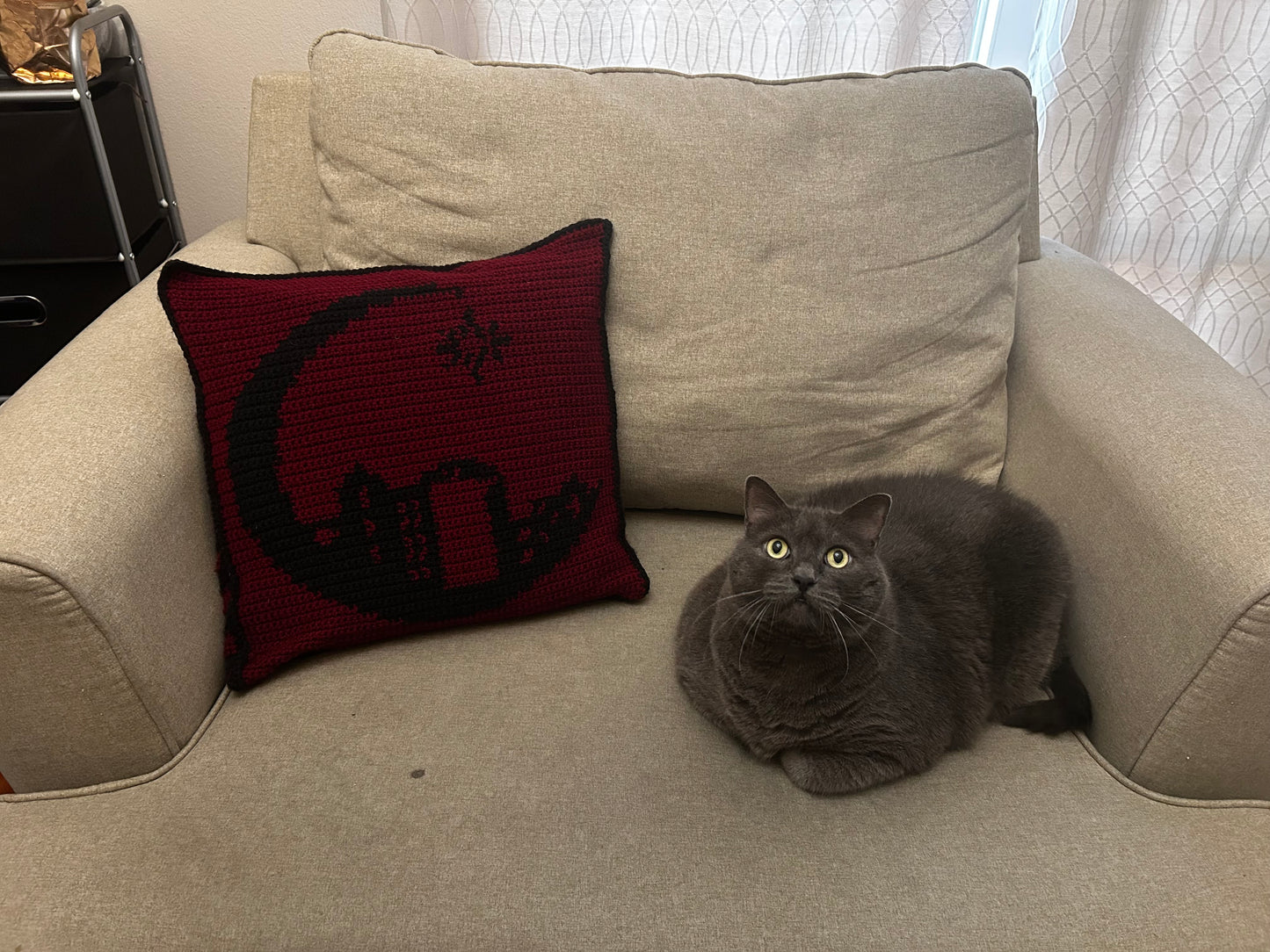 Lunathion Skyline Logo Tapestry Crochet Pillow Pattern