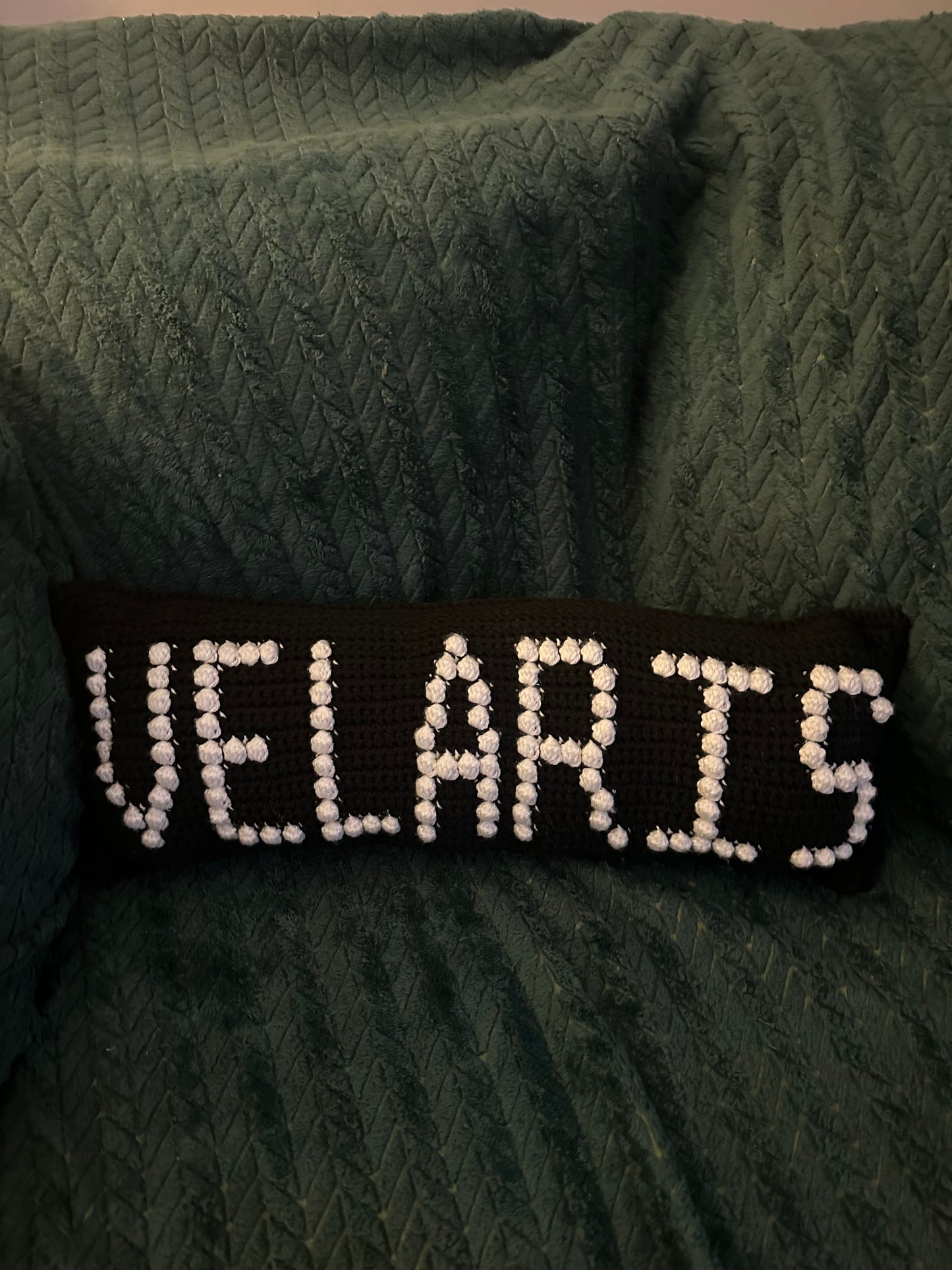 Velaris Bobble Crochet Pillow Pattern