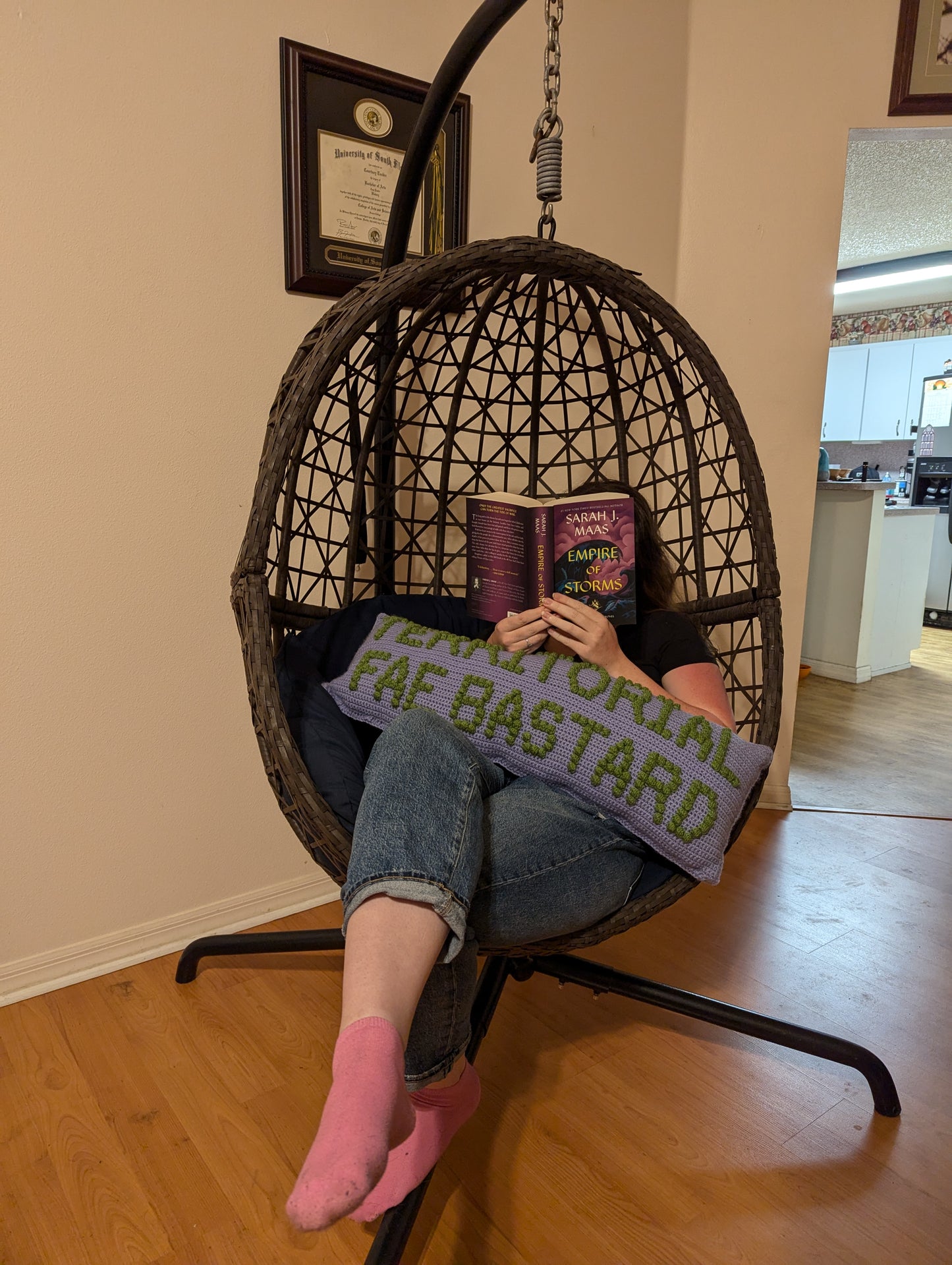 Territorial Fae Bastard Bobble Crochet Pillow Pattern