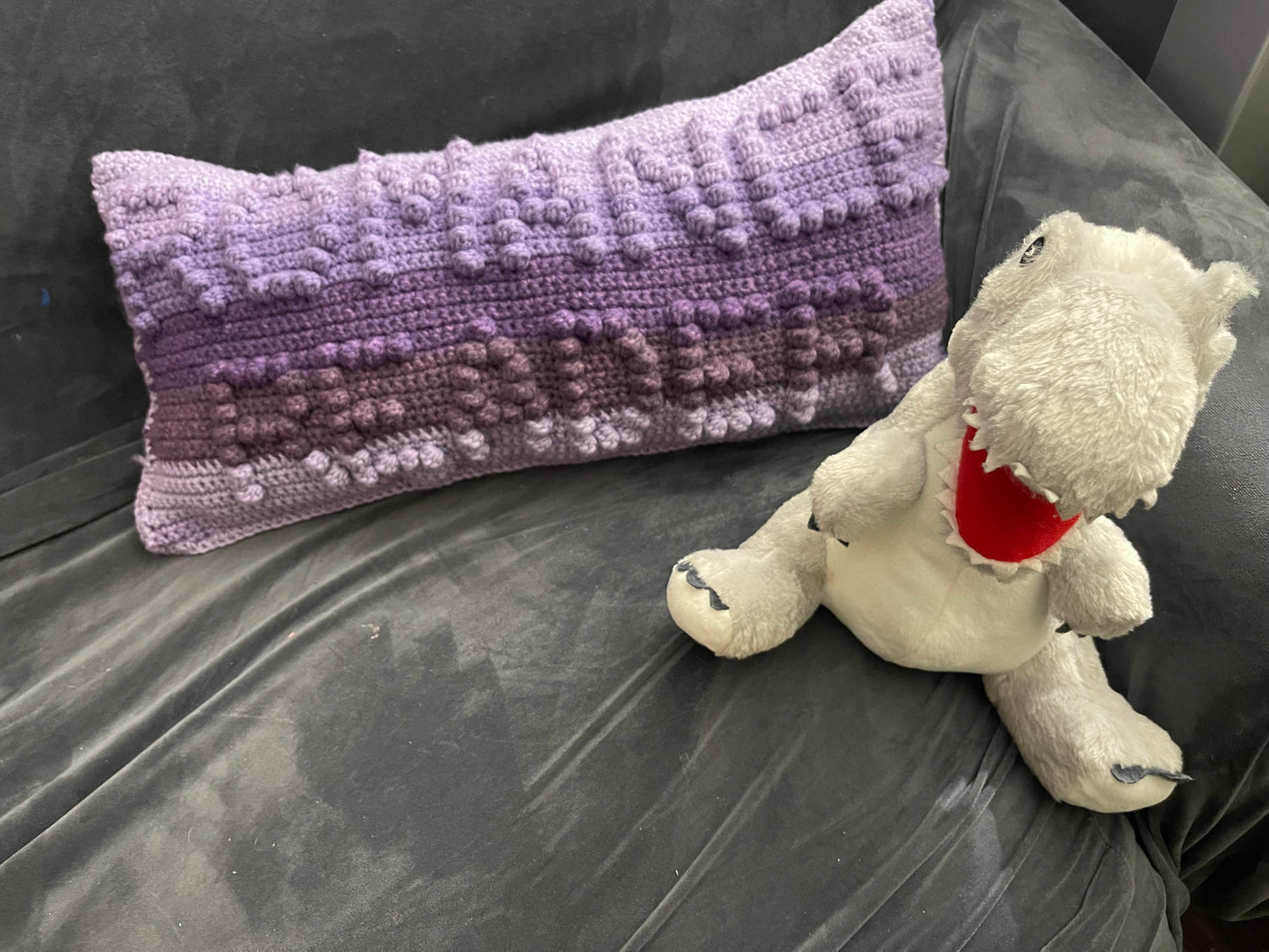 Romance Reader Bobble Crochet Pillow Pattern