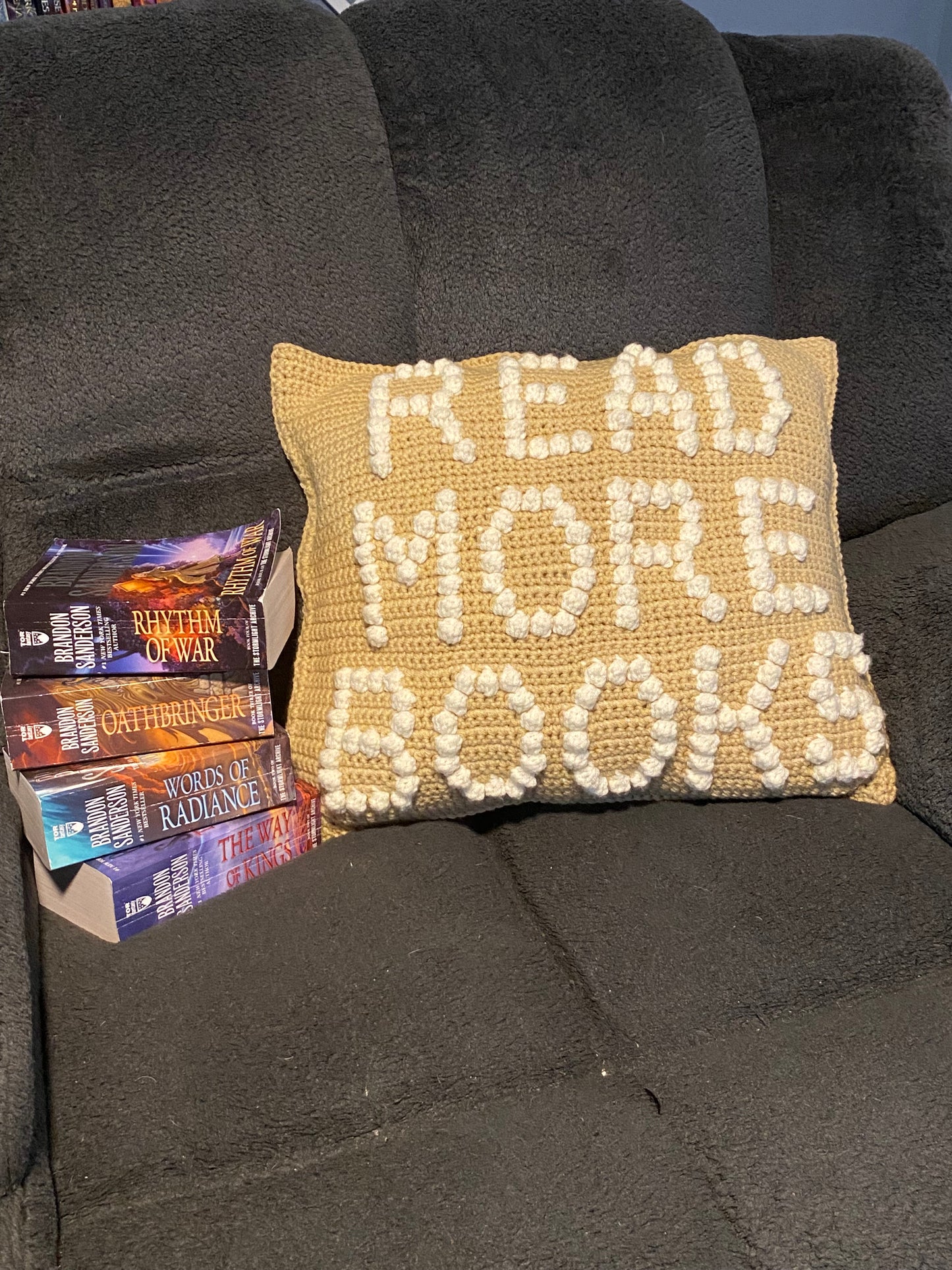 Read More Books Bobble Crochet Pillow Pattern
