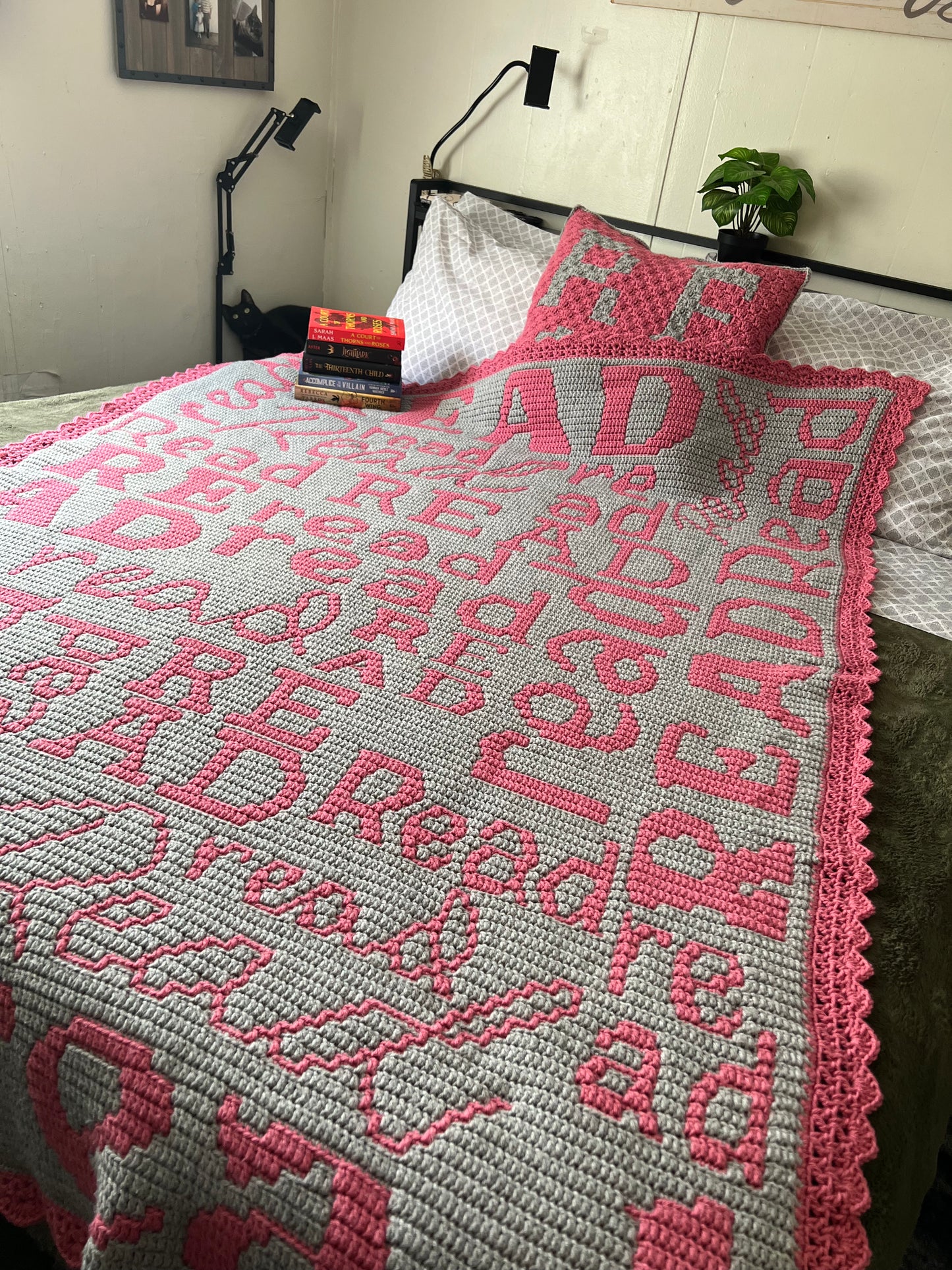 Read Overlay Mosaic Crochet Graphghan Pattern