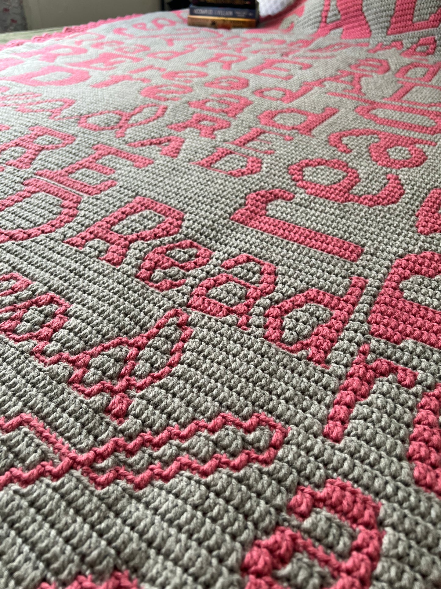 Read Overlay Mosaic Crochet Graphghan Pattern