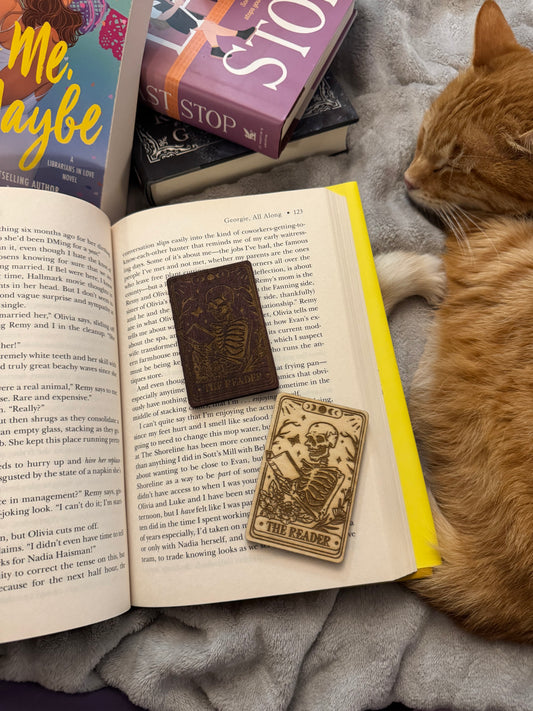 The Reader Tarot Wooden Magnet