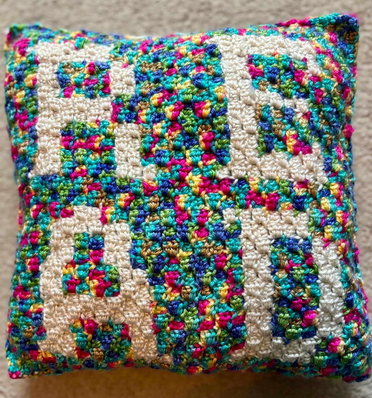 READ c2c Crochet Pillow Pattern