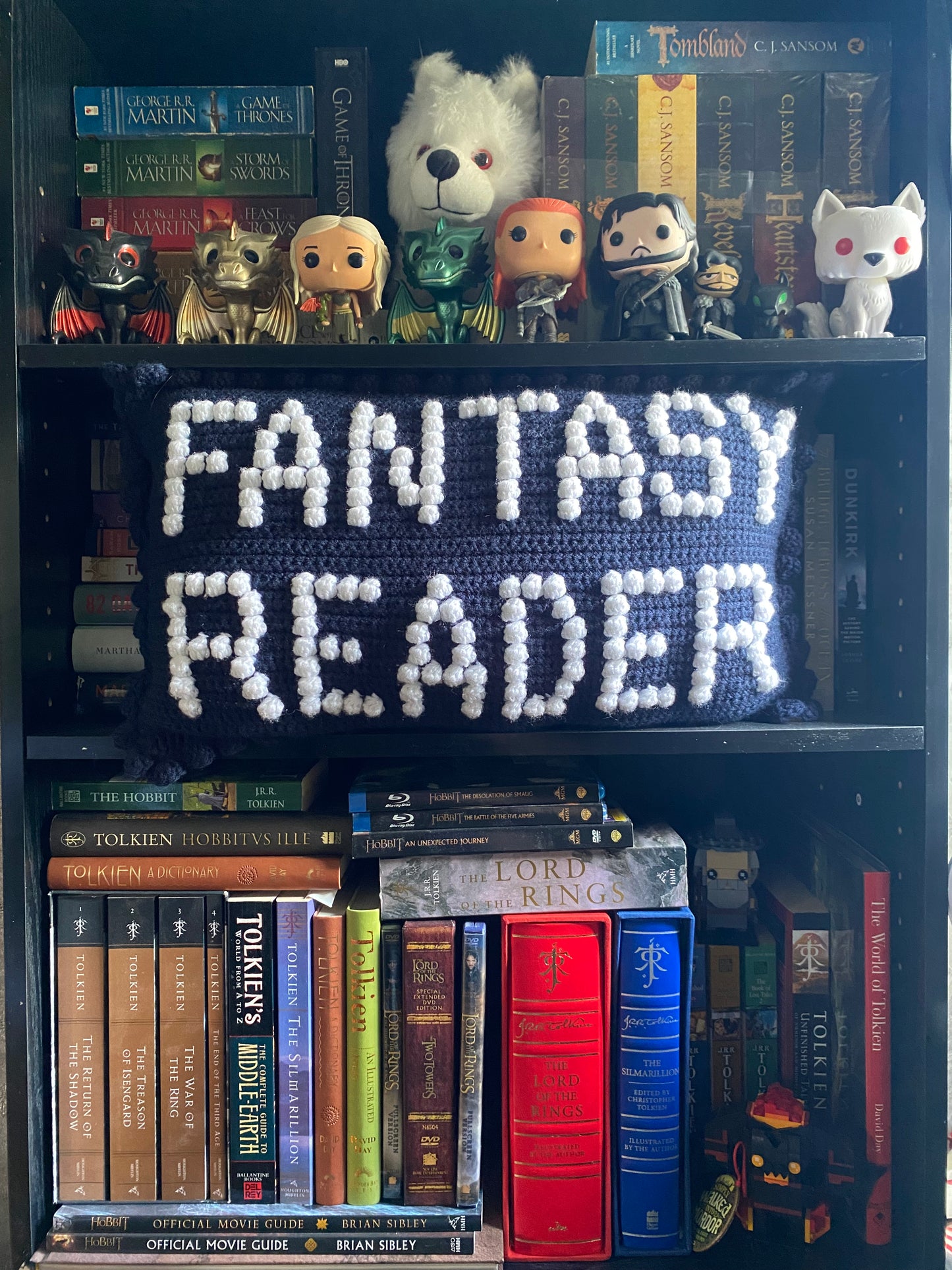 Fantasy Reader Bobble Crochet Pillow Pattern