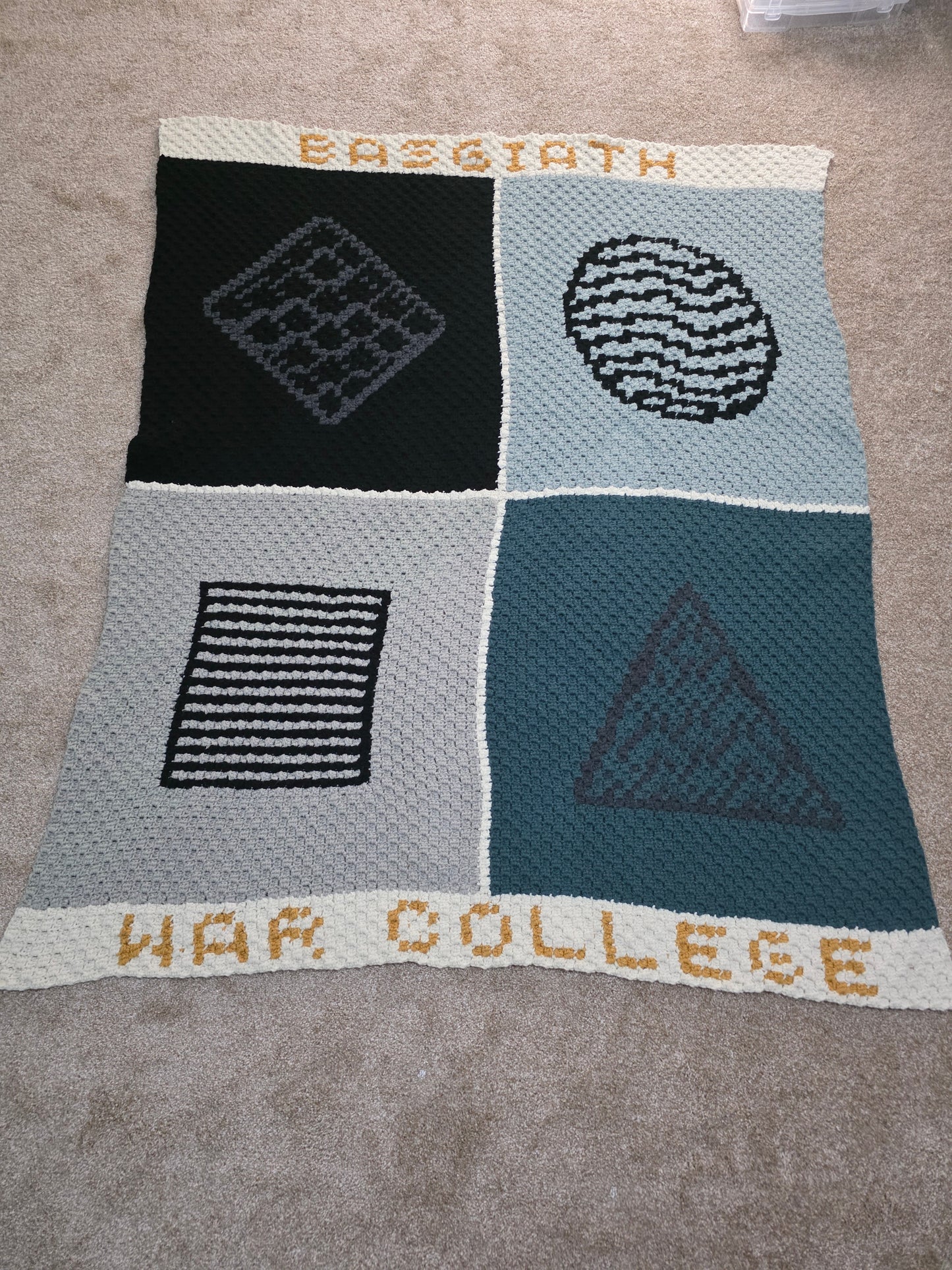 Basgiath War College Mini C2C Crochet Graphghan Pattern