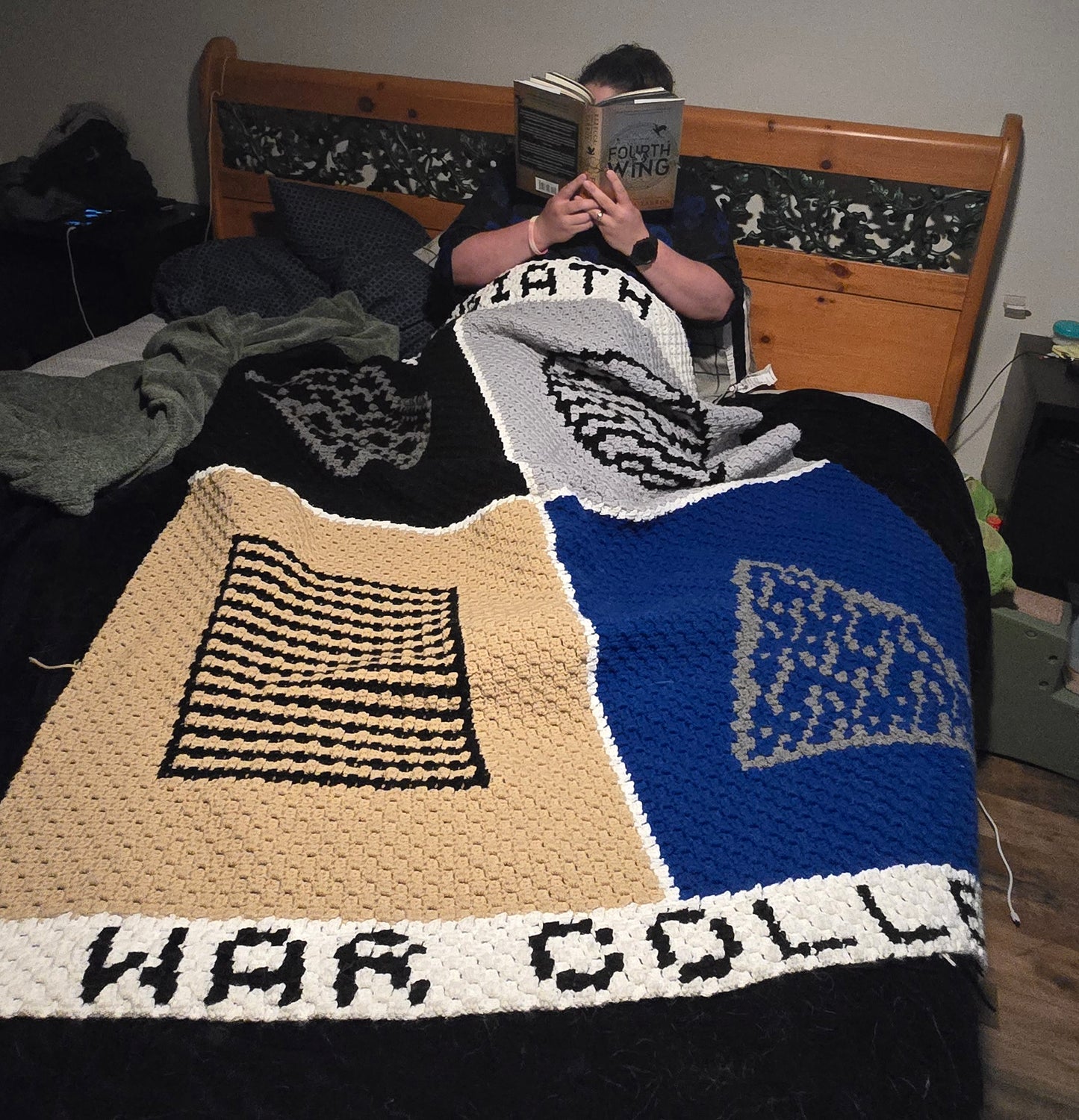 Basgiath War College Mini C2C Crochet Graphghan Pattern