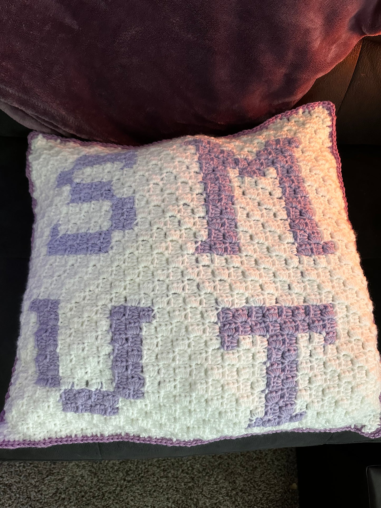 SMUT c2c Crochet Pillow Pattern