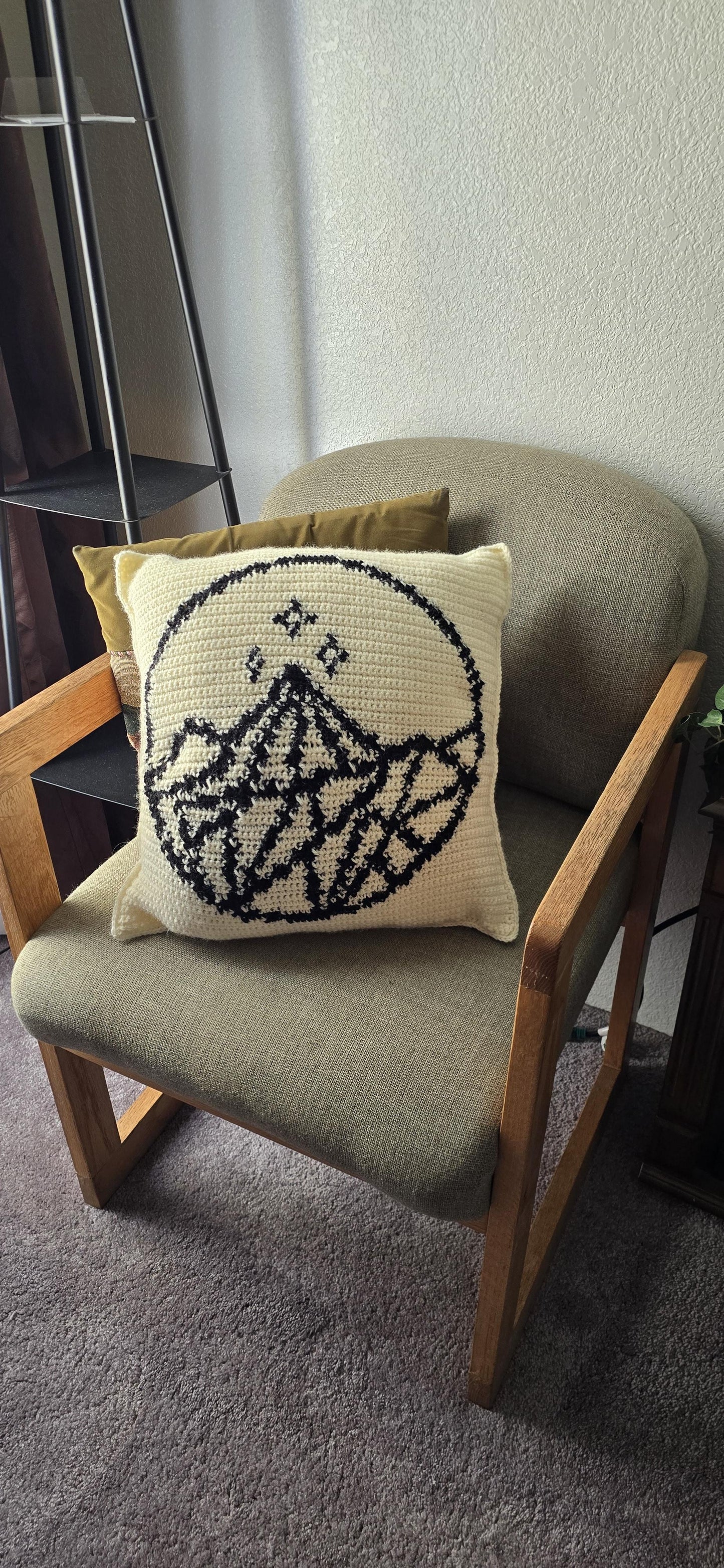 Night Court Logo Tapestry Crochet Pillow Pattern