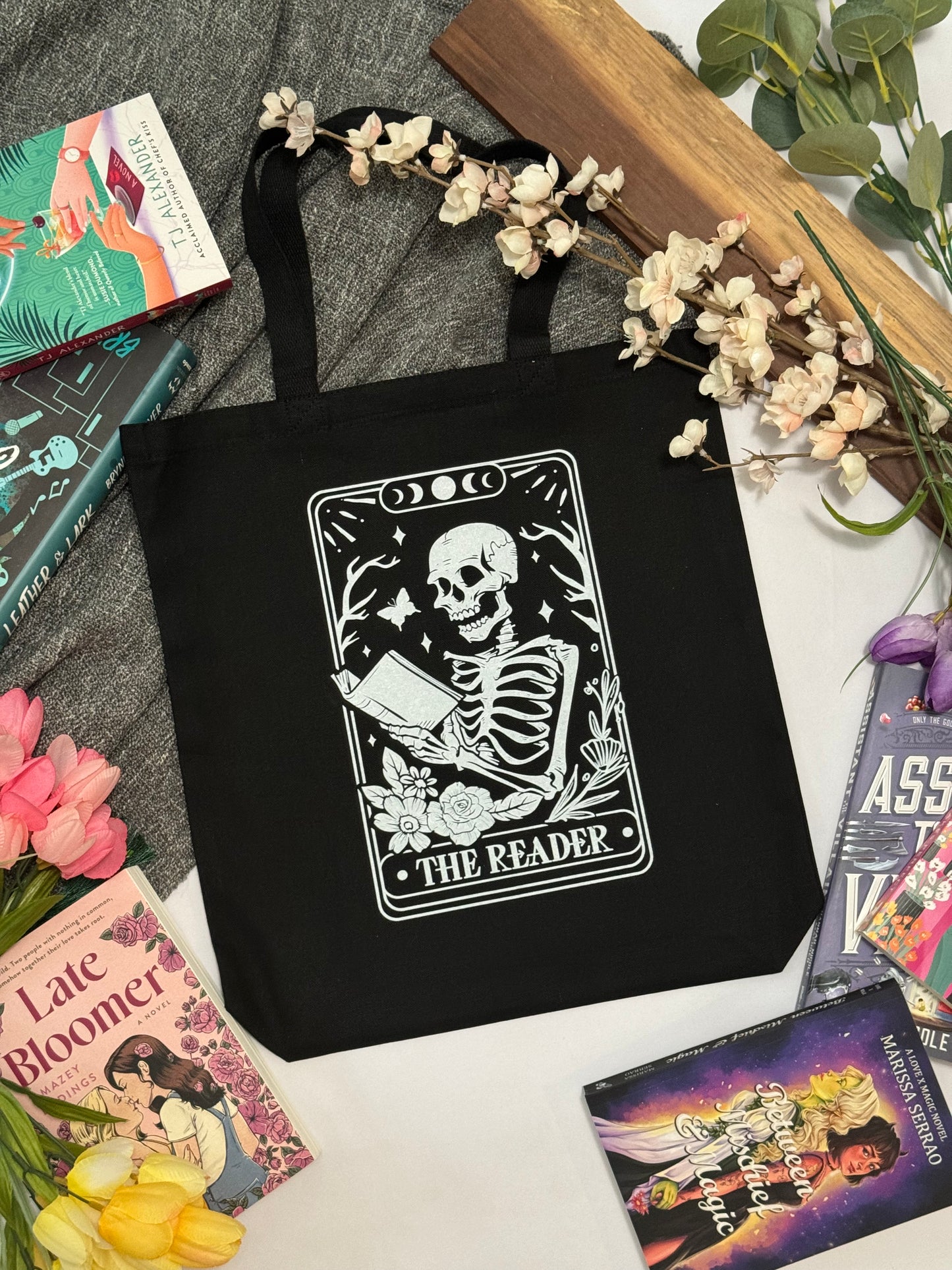 Reader Skelly Tarot Card Tote Bag