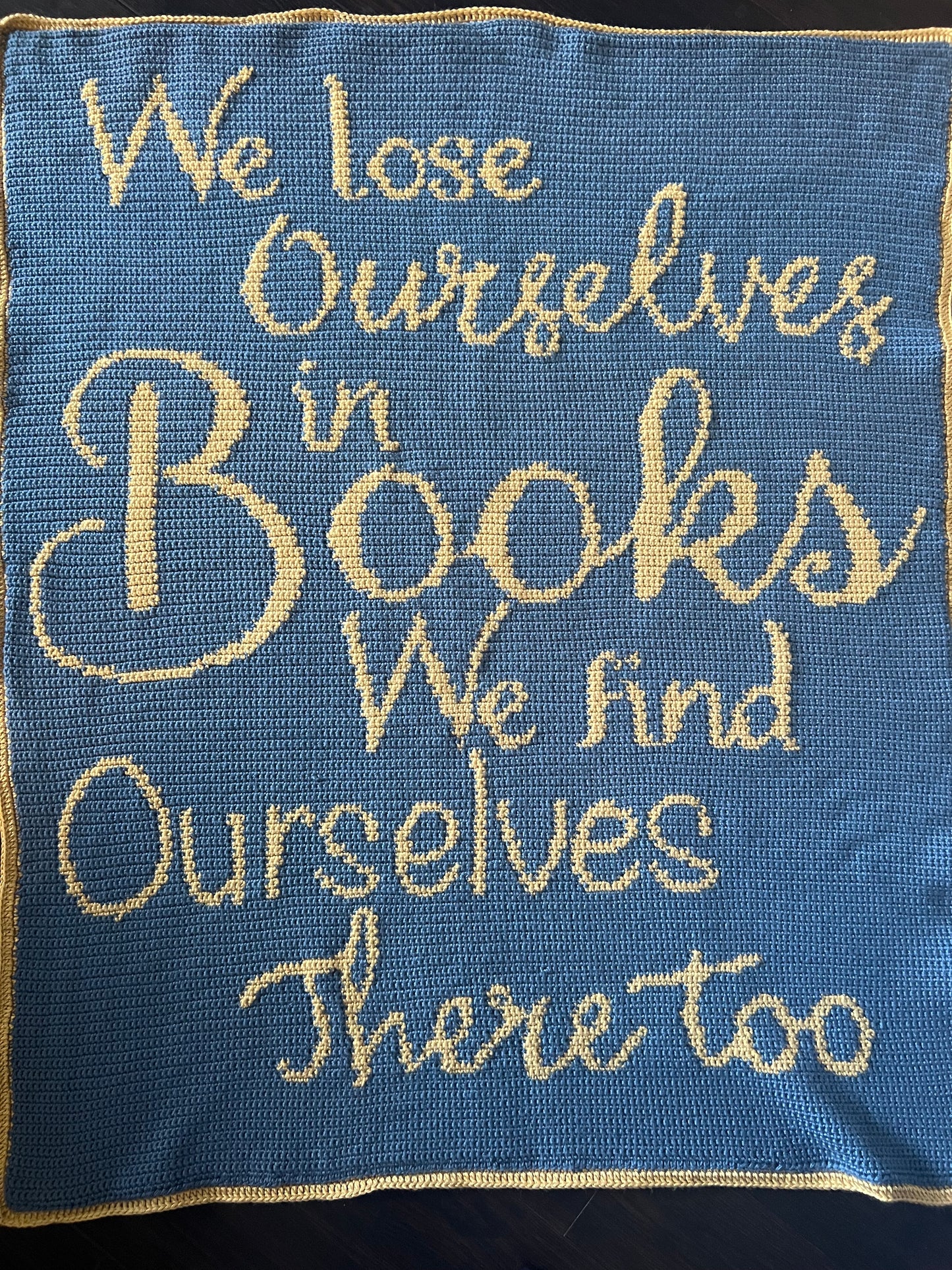 Lose Ourselves in Books Tapestry Crochet Graphghan Pattern