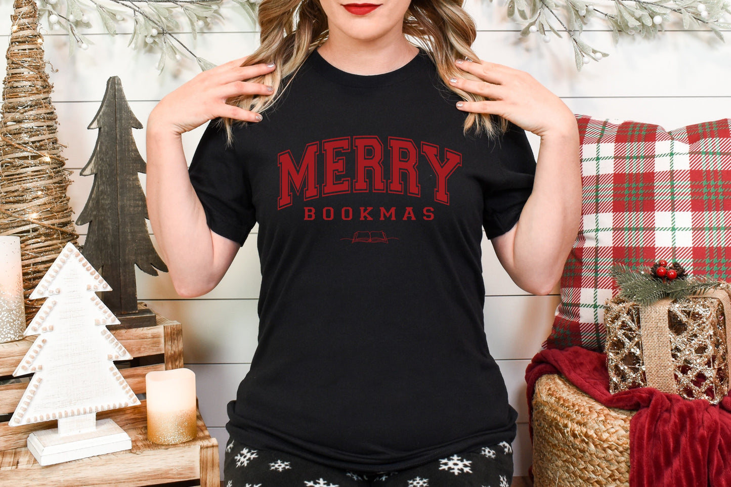 Merry Bookmas T-shirt