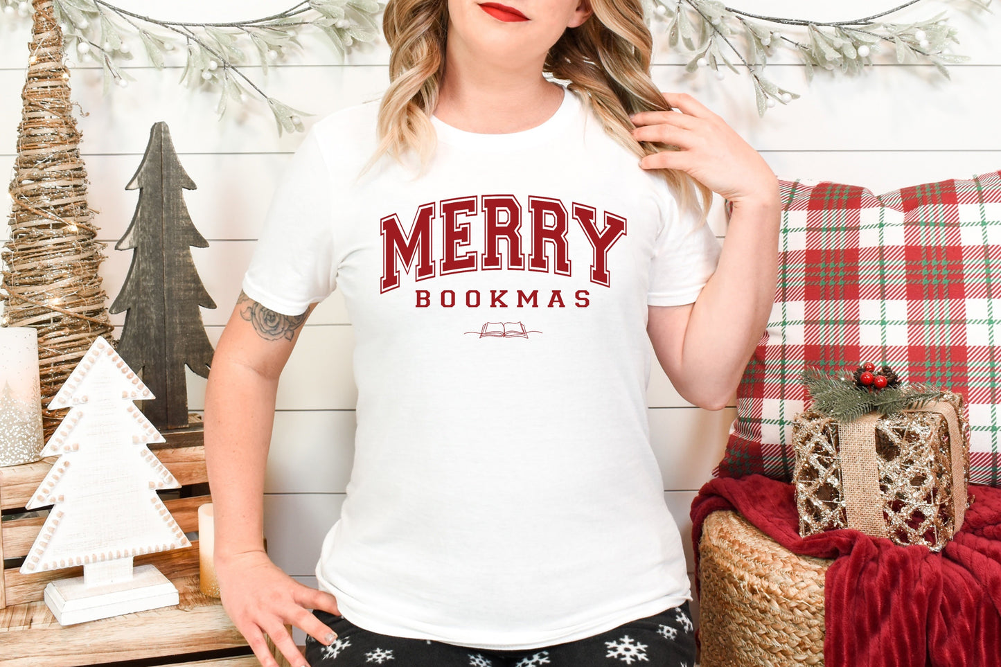 Merry Bookmas T-shirt